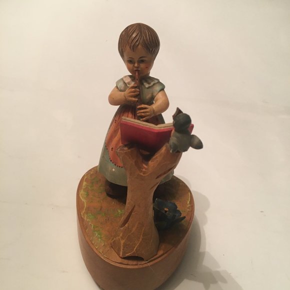 Vintage Wooden  Girl Playing Flute - Picture 4 of 11